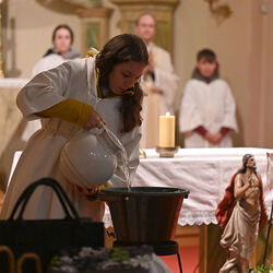 Osternachtsfeier mit Weihbischof Turnovszky